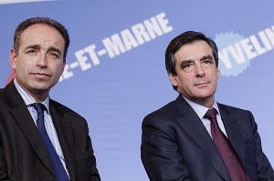 Jean-François Copé et François Fillon à Paris en 2010 lors de la campagne pour les élections régionales. 