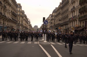 J'ai eu un peu de mal à savoir si les gars en uniforme étaient des manifestants ou non.