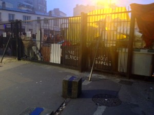 Le lycée Auguste Blanqui à Saint Ouen, comme une vingtaine de lycées parisiens, était bloqué vendredi 