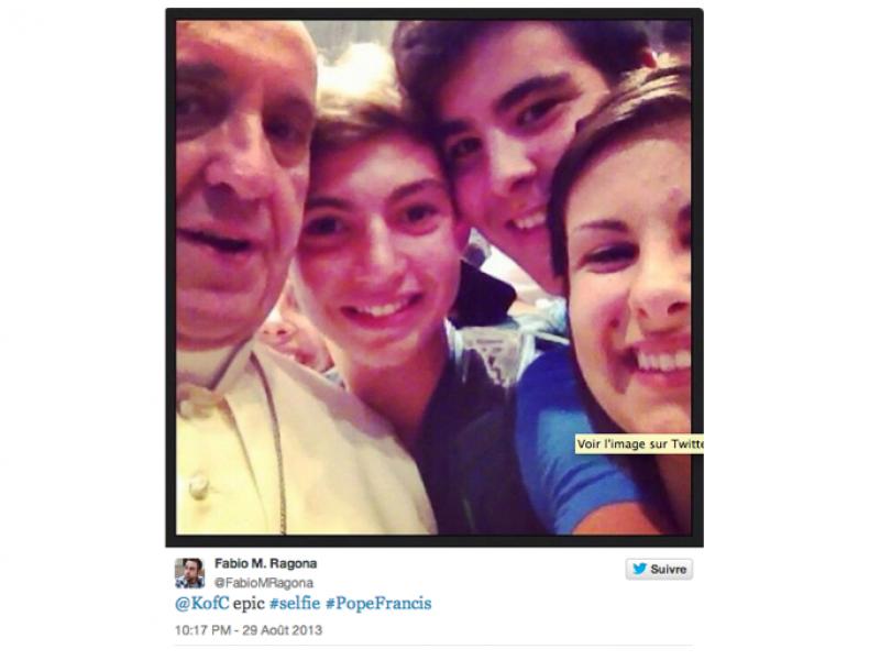 pope selfie