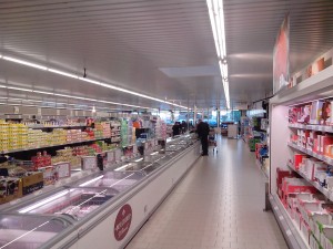 Supermarché discount à Arvert - par Cobber17 (Wikimédia commons)