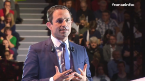 Benoît Hamon lors de son meeting à Lille le 29 mars