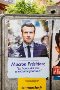 Affiche de campagne d’E. Macron, une image particulièrement diffusée par les médias étrangers. ((adrianhancu – stocklib.fr)