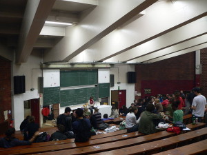 Une AG dans le campus de Tolbiac de l'Université Paris I, le 9 mai 2007