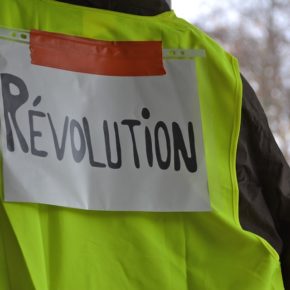 Gilets jaunes à La Réunion : le mouvement s’essouffle, le bilan s’alourdit